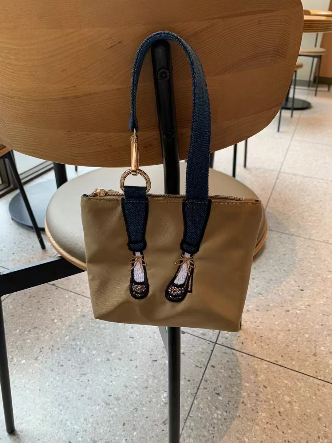 Modna haftowana portmonetka, w – Women Bags With Wallet recenzja i cena